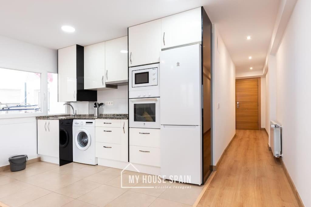 Myhousespain - Luminoso Y Amplio Piso En El Centro Gijón Exteriör bild