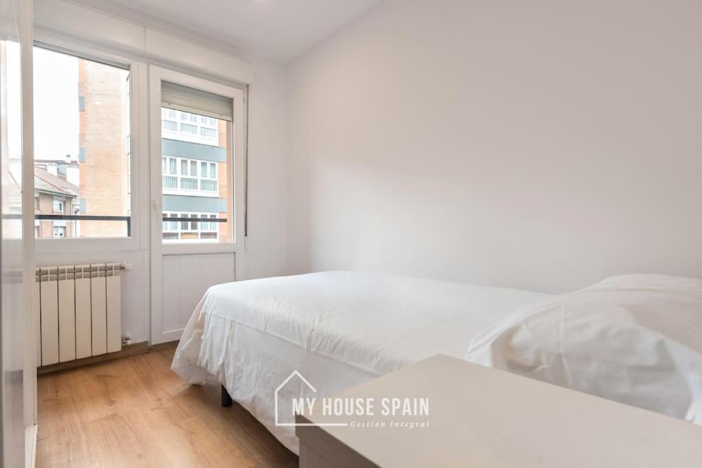 Myhousespain - Luminoso Y Amplio Piso En El Centro Gijón Exteriör bild
